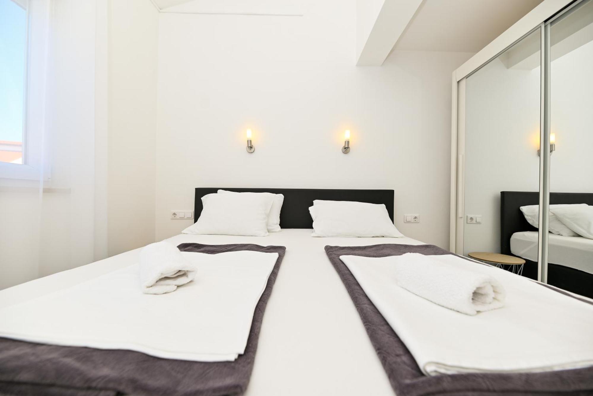 Apartmani- Lastro Trogir Exterior photo